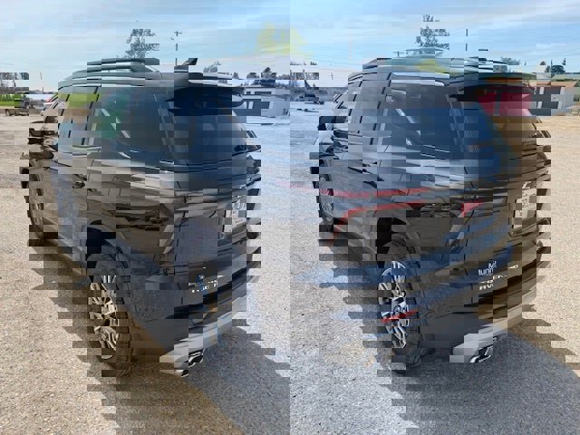 New 2025 Chevrolet Traverse LT w/ Enhanced Driving Package image 5