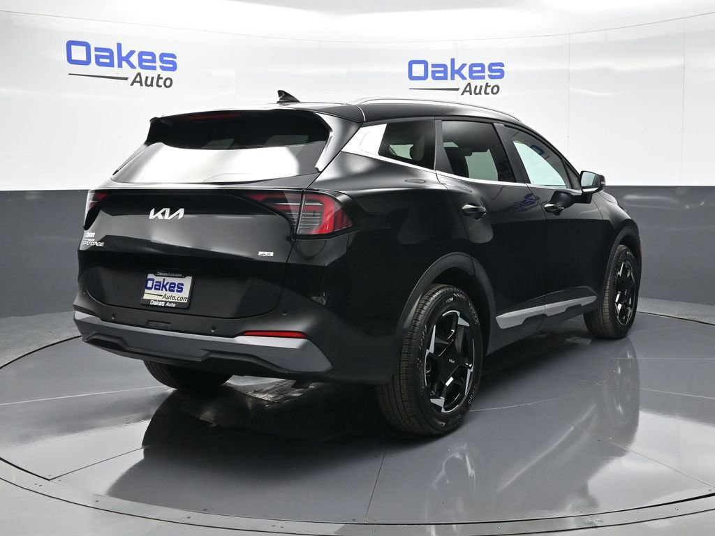 Certified 2026 Kia Sportage EX image 8