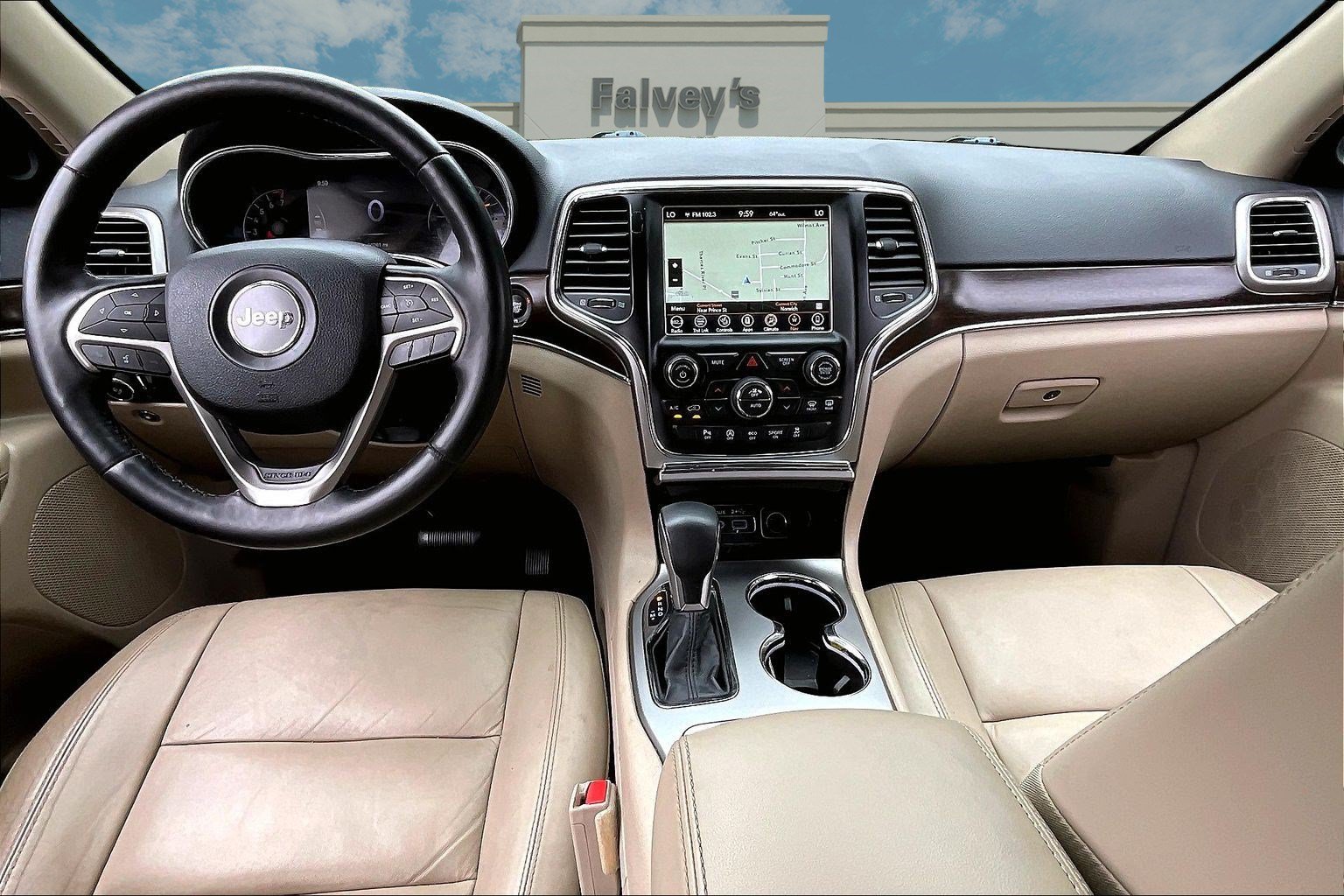 Used 2018 Jeep Grand Cherokee Limited AWD/4WD image 15