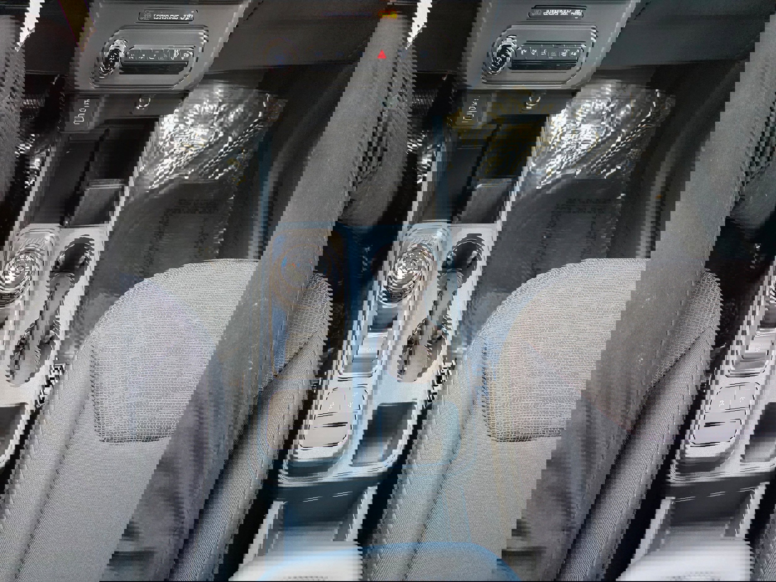 New 2025 Ford Maverick XL w/ Equipment Group 102A image 14