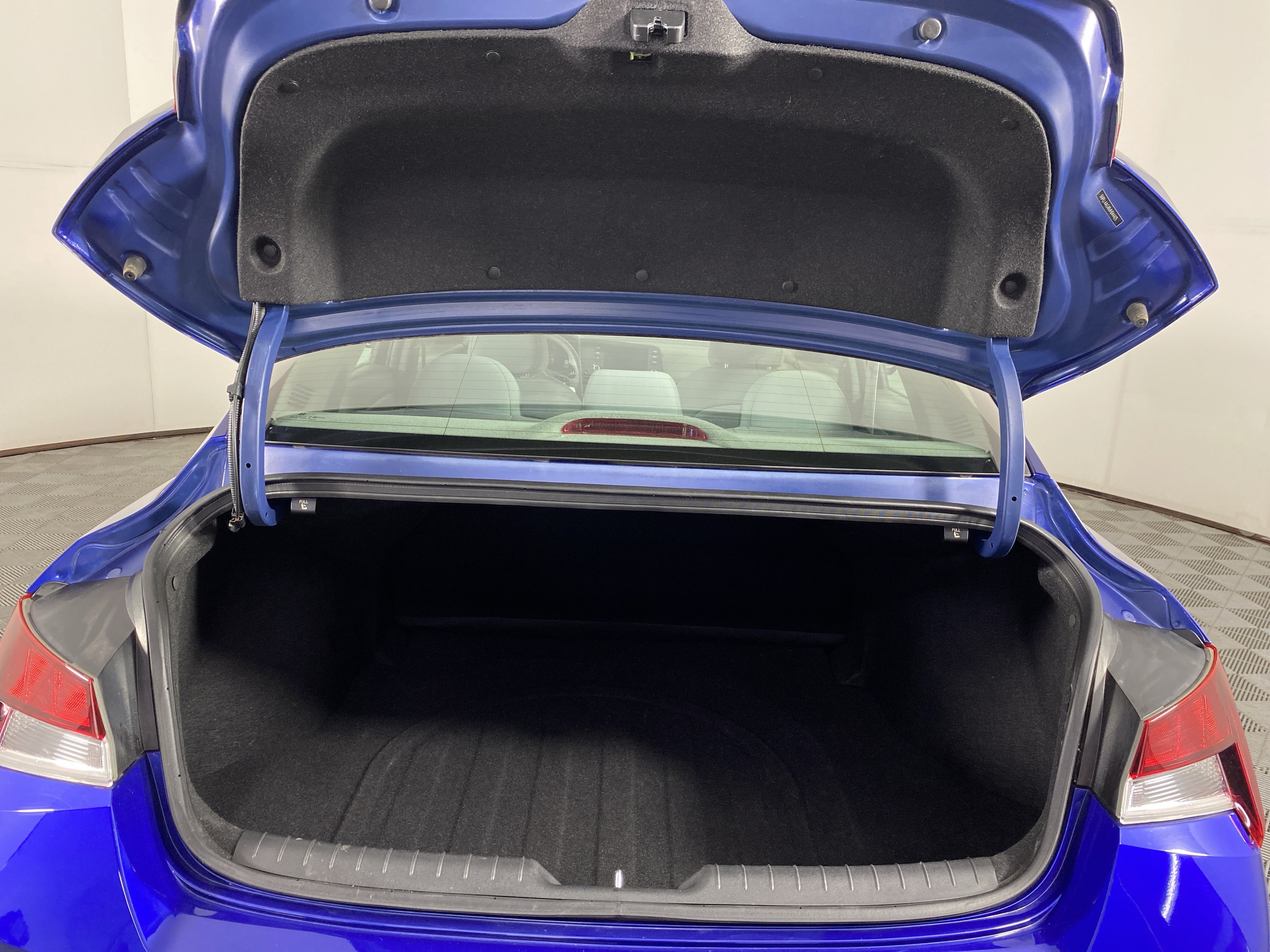Used 2021 Hyundai Elantra SE FWD image 37