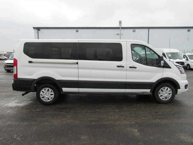 Used 2023 Ford Transit 350 XLT image 4
