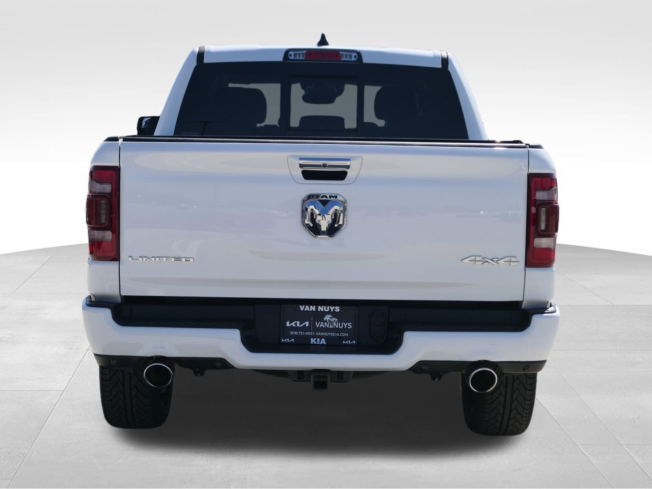 Used 2022 RAM 1500 Limited w/ Body Color Bumper Group image 5