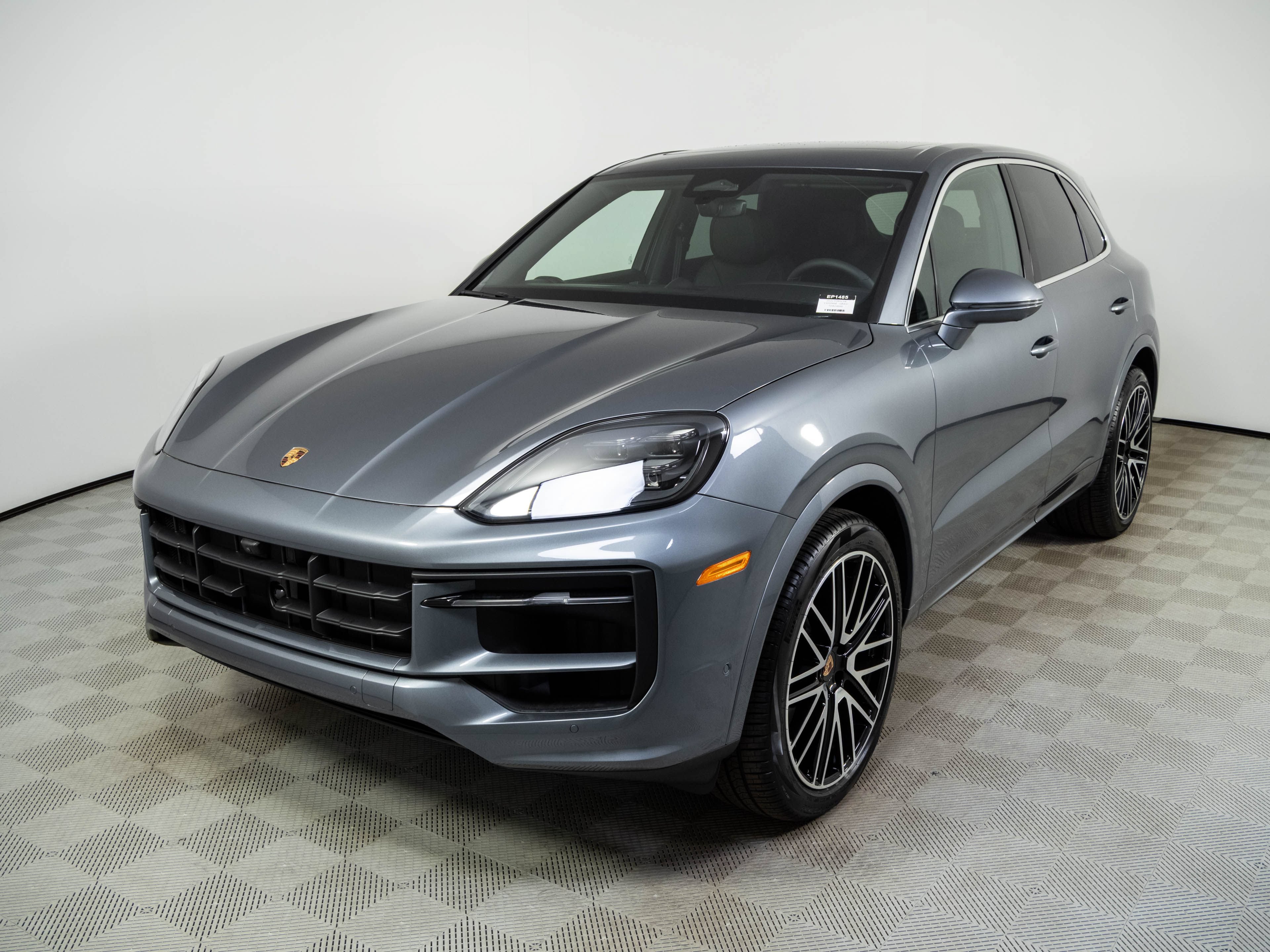 New 2026 Porsche Cayenne AWD/4WD image 1