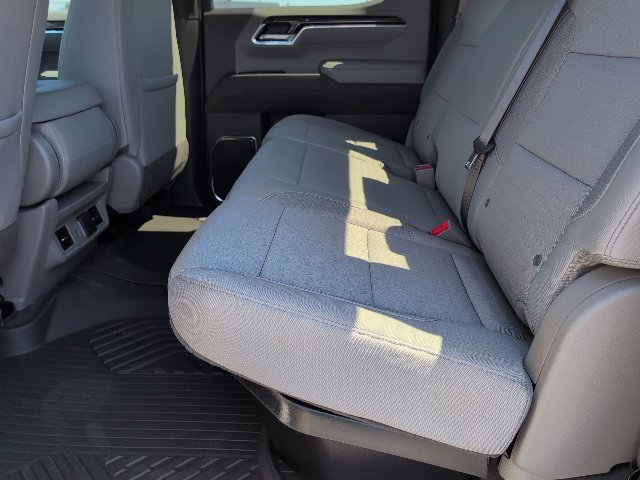 Used 2026 Chevrolet Silverado 1500 LT AWD/4WD image 7