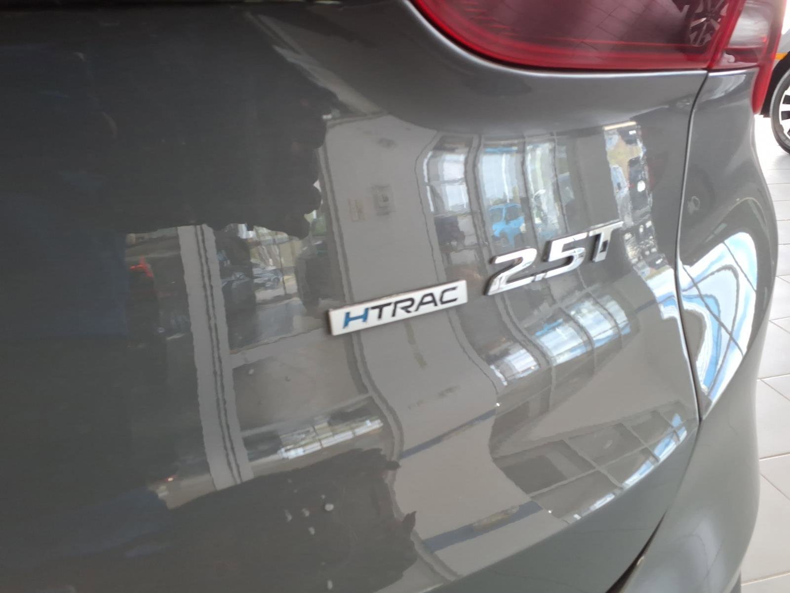 Used 2021 Hyundai Santa Fe Limited AWD/4WD image 17