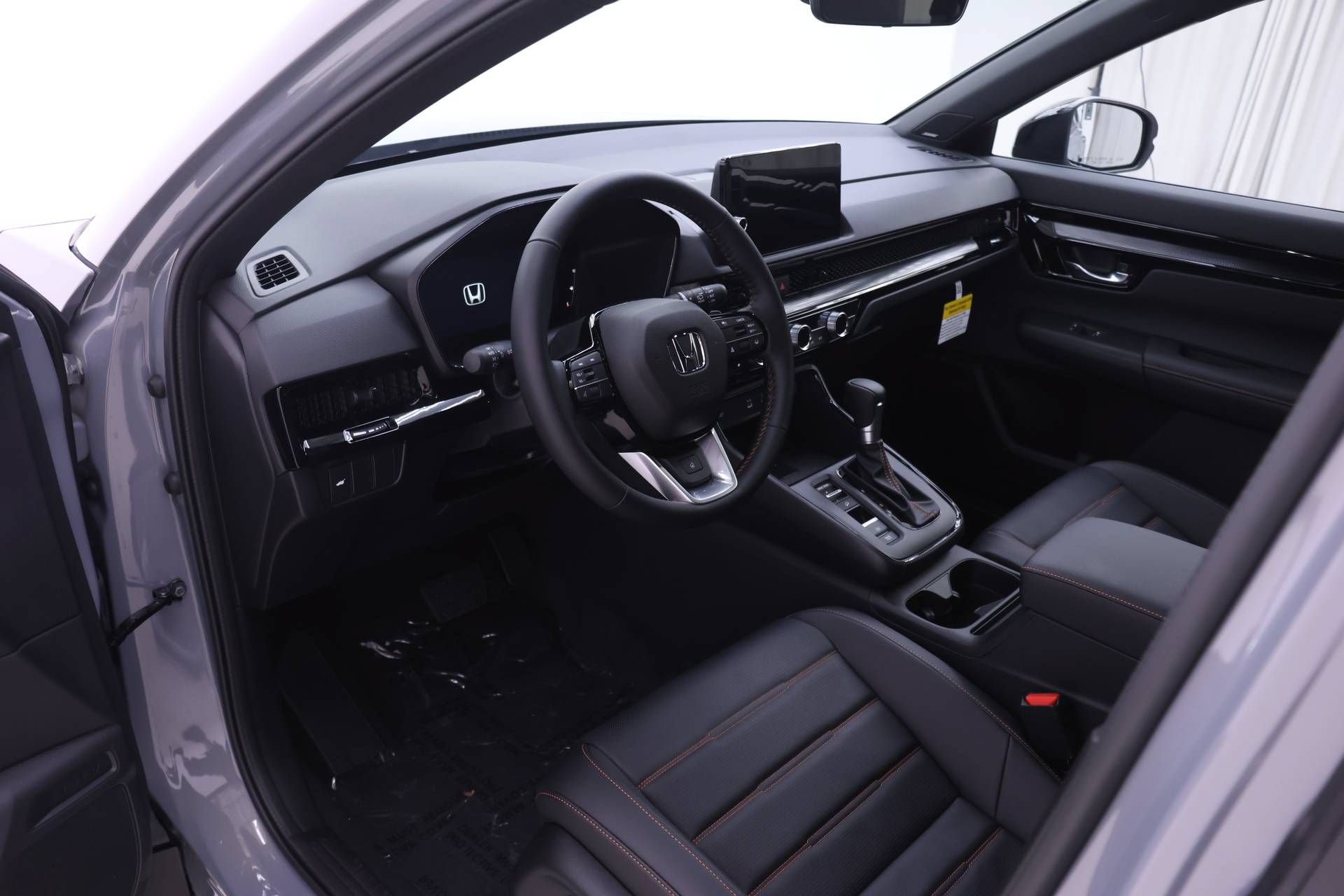 Certified 2024 Volvo S60 B5 Plus FWD image 28