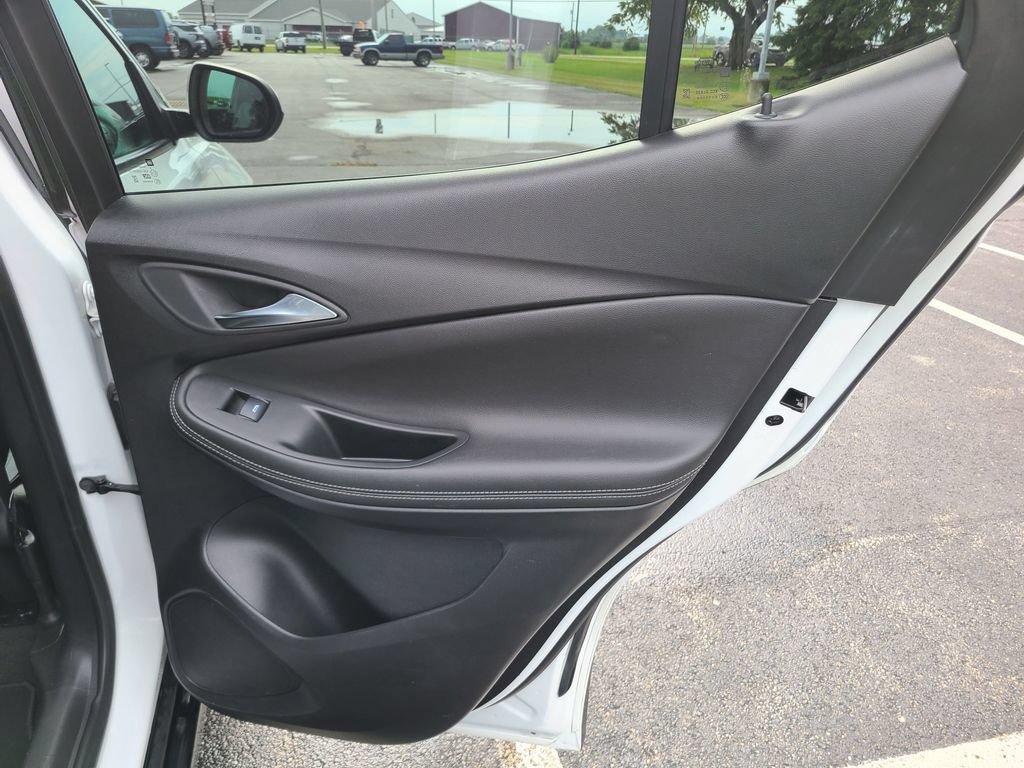 Used 2024 Buick Encore GX Sport Touring AWD/4WD image 13