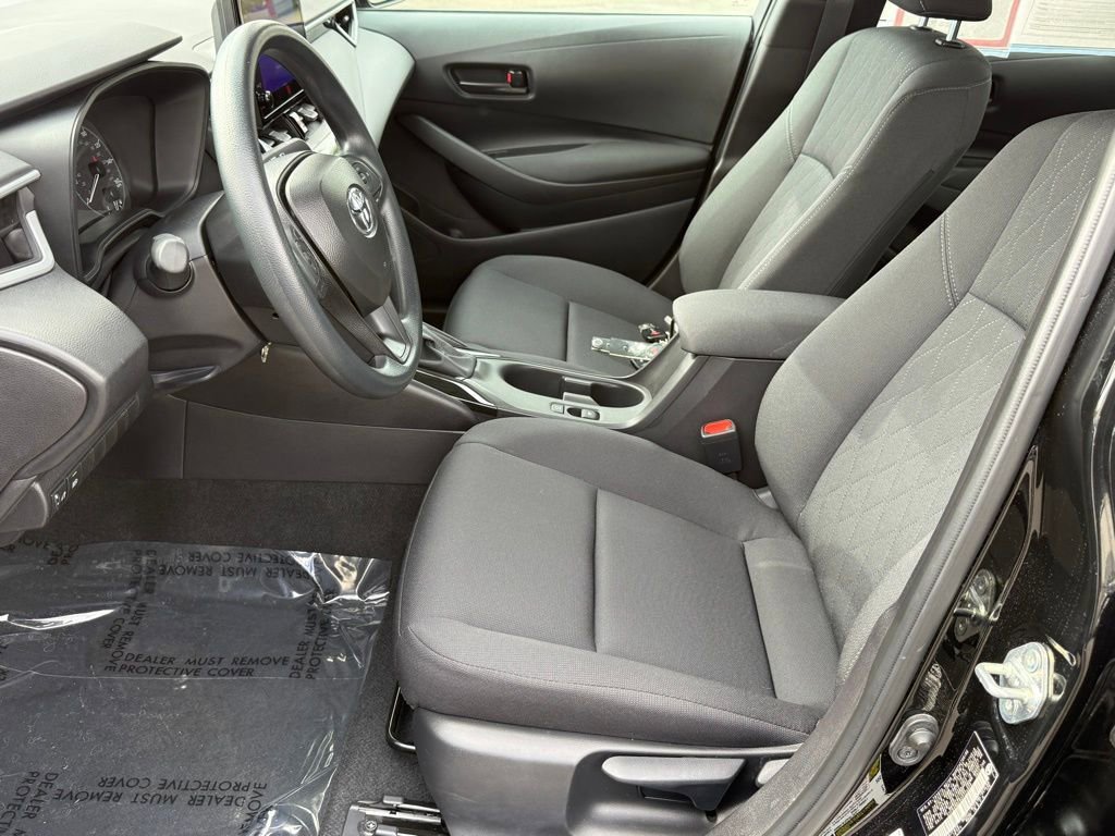 Certified 2025 Toyota Corolla LE image 18