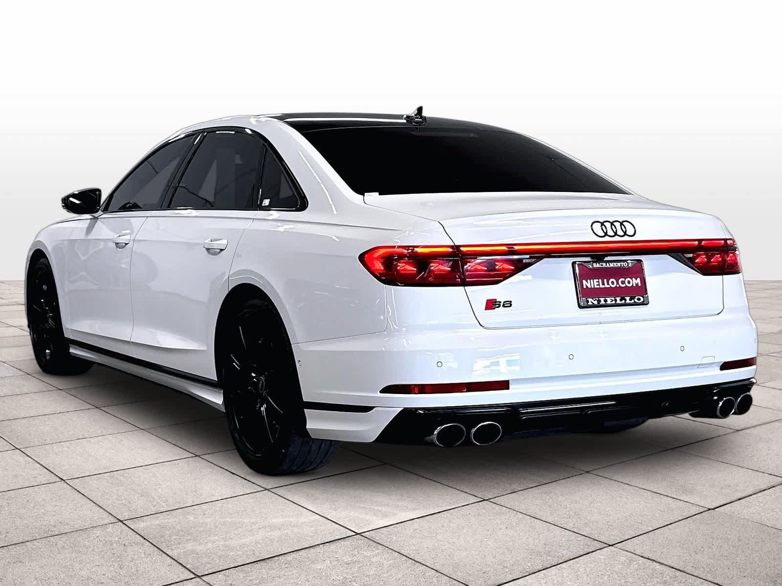 Used 2023 Audi S8 w/ S8 Comfort Plus Package AWD/4WD image 13