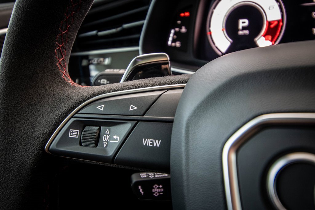 Used 2025 Audi RS Q8 performance image 39