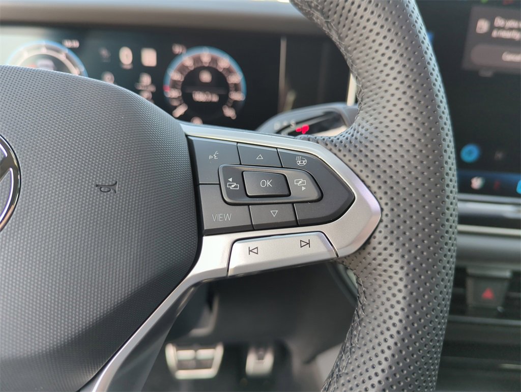 New 2026 Volkswagen Tiguan SEL R-Line image 43