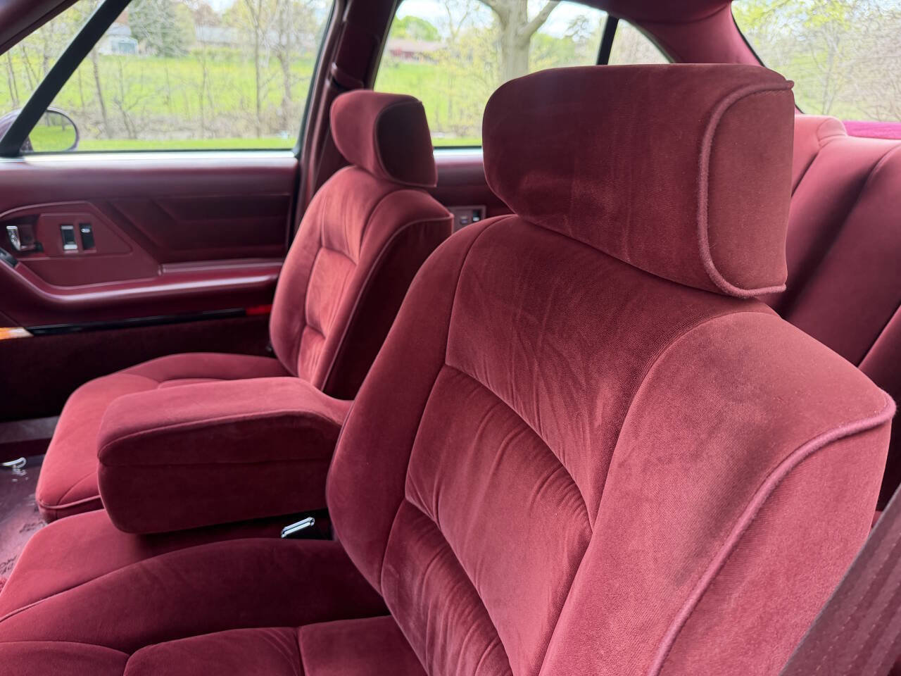 Used 1992 Oldsmobile 88 Royale LS FWD image 10