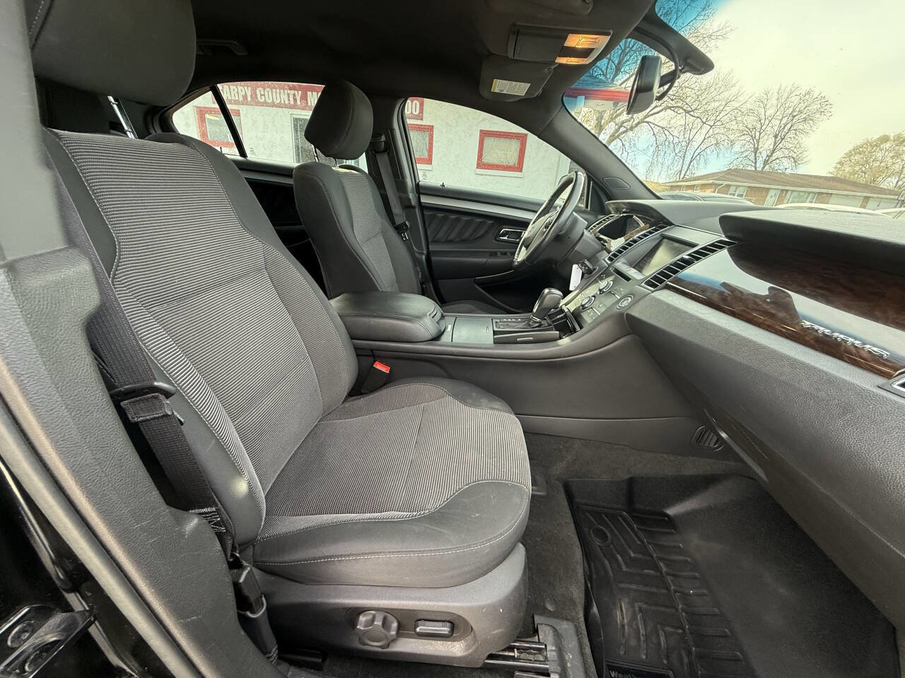 Used 2013 Ford Taurus SEL image 10