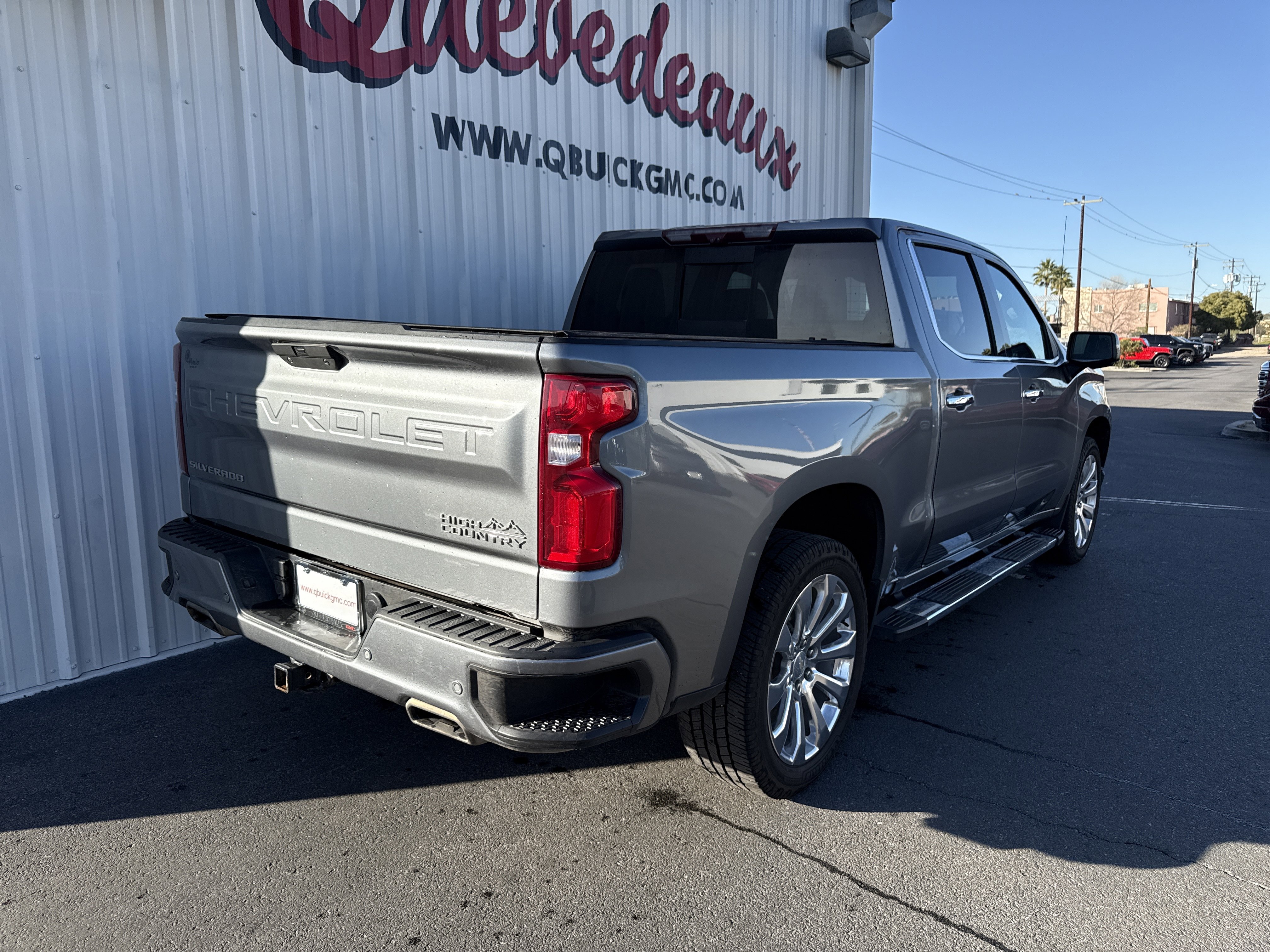 Used 2021 Chevrolet Silverado 1500 High Country w/ Technology Package image 37