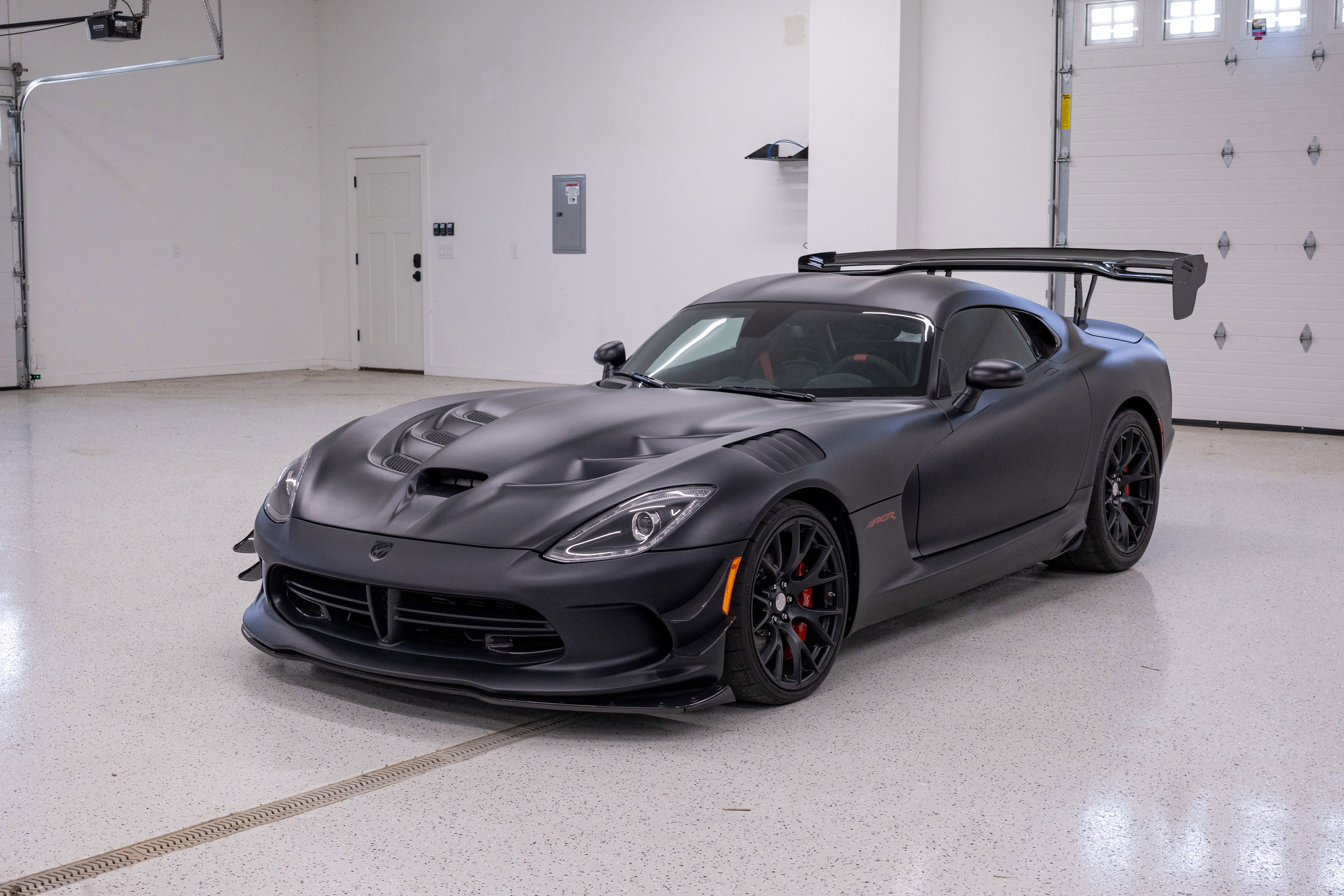 Used 2017 Dodge Viper GTC w/ ACR Package RWD image 5