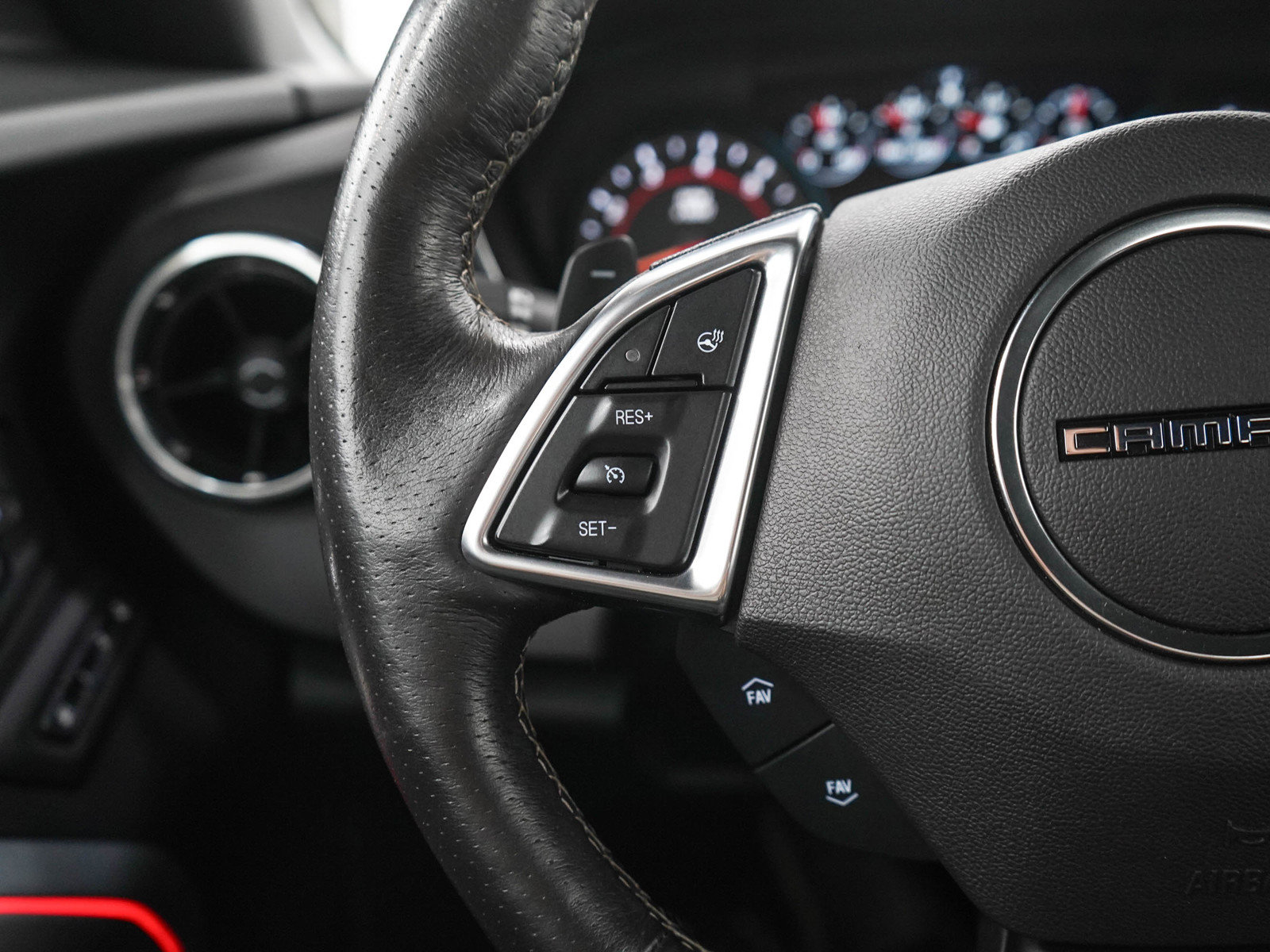 Used 2017 Chevrolet Camaro SS RWD image 21