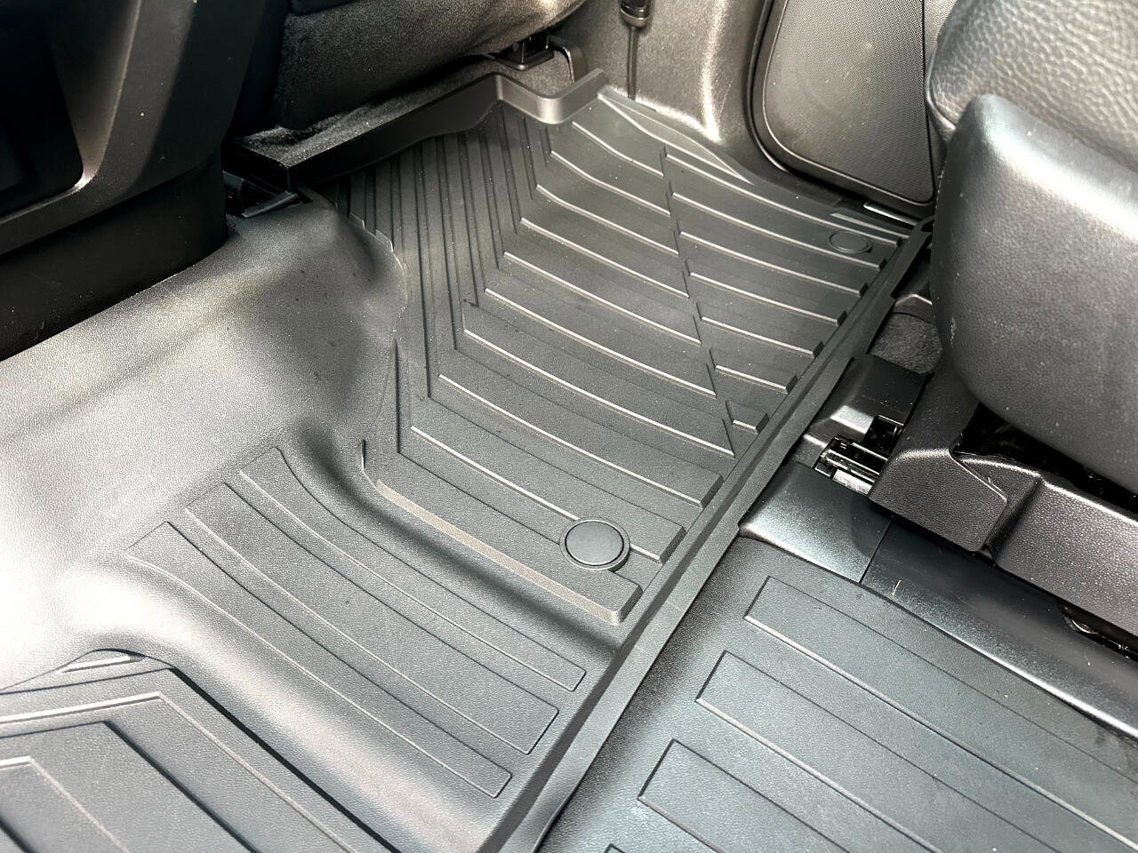 Used 2023 GMC Yukon Denali w/ Denali Reserve Package image 21