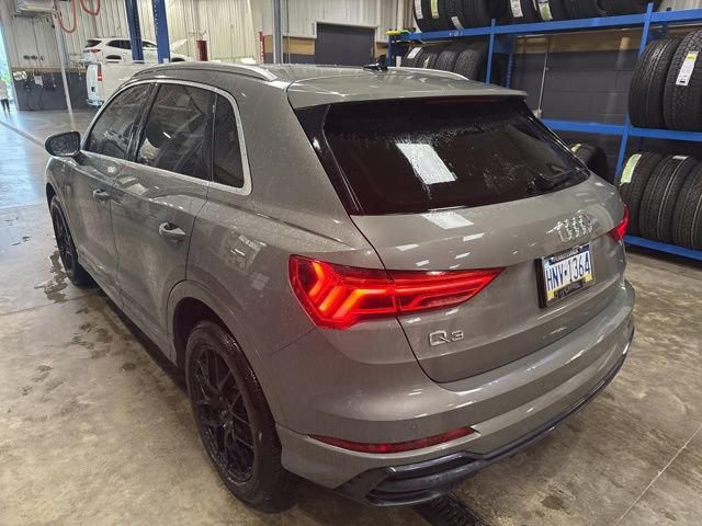 Used 2021 Audi Q3 2.0T Premium w/ Convenience Package AWD/4WD image 4