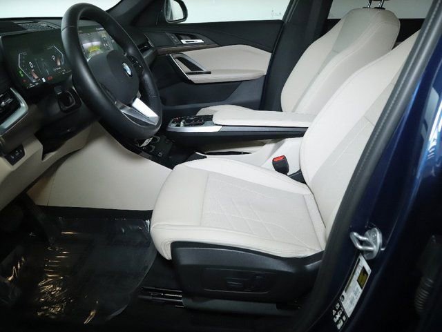 Used 2025 BMW X1 xDrive28i w/ Technology Package image 22