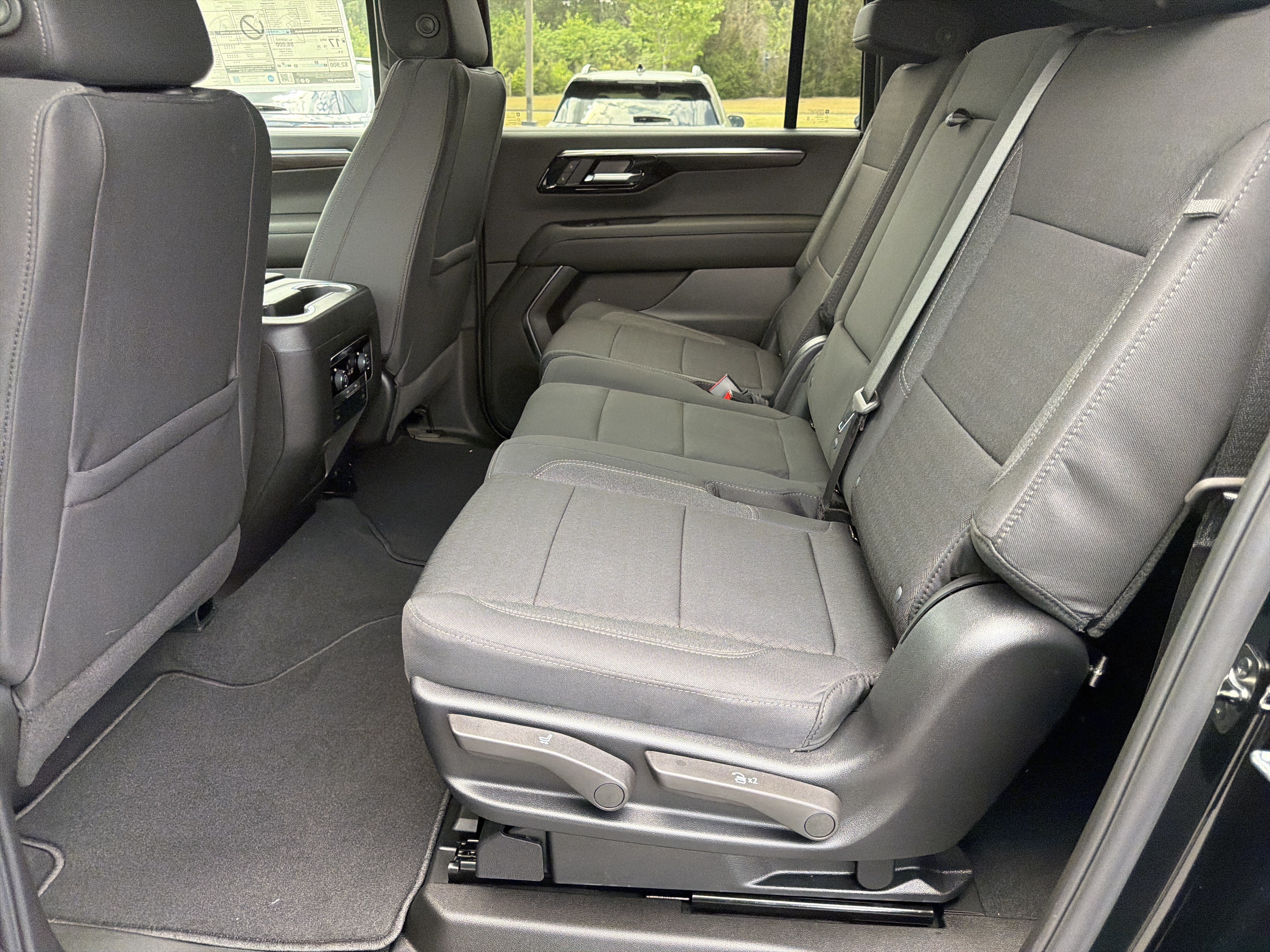 New 2026 Chevrolet Suburban LS RWD image 21