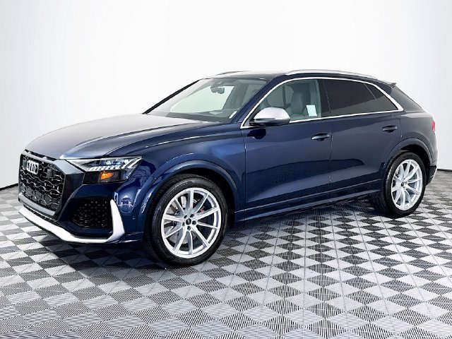 Used 2024 Audi RS Q8 w/ Executive Package AWD/4WD image 4