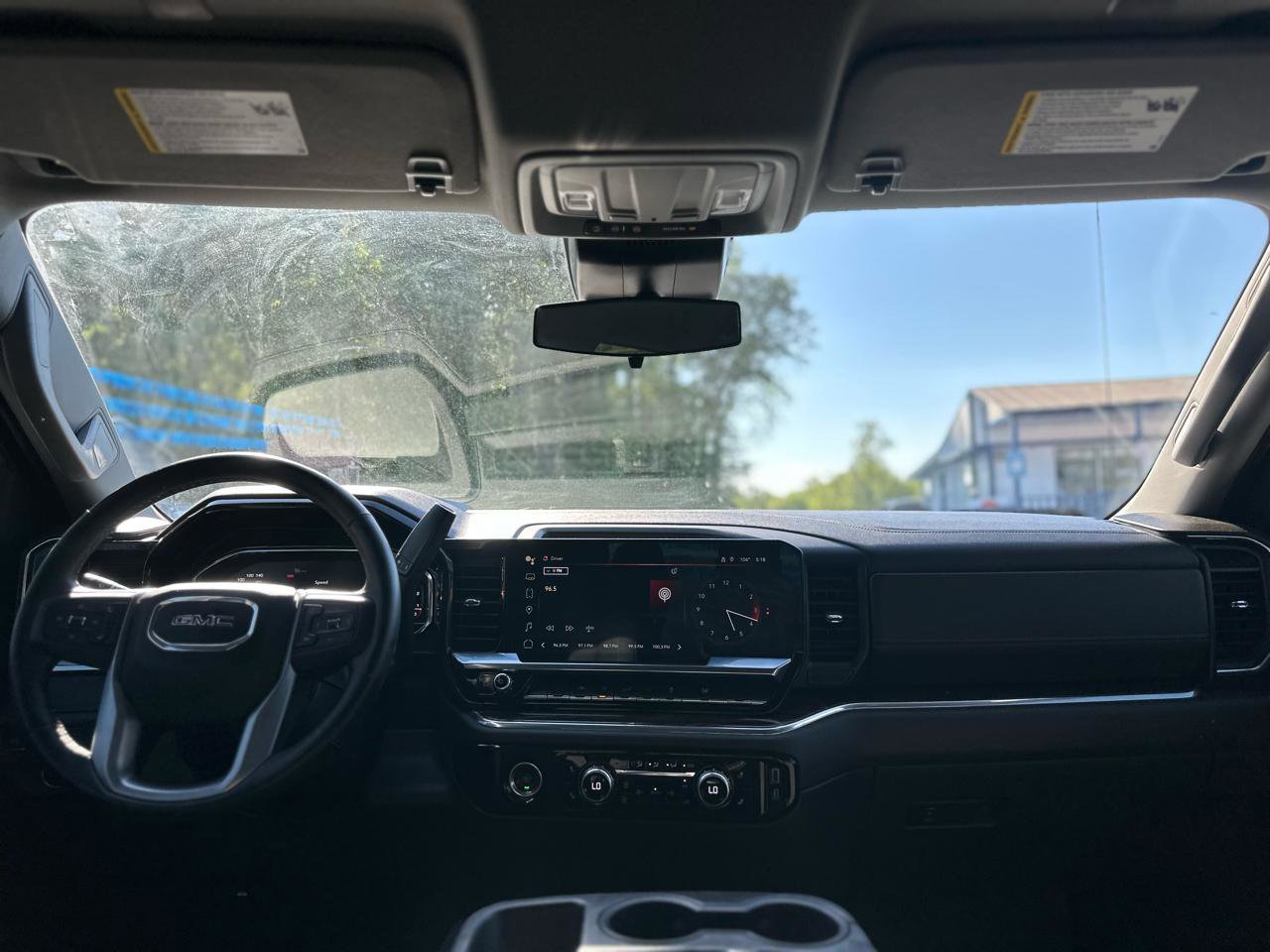 Used 2023 GMC Sierra 1500 SLE AWD/4WD image 9