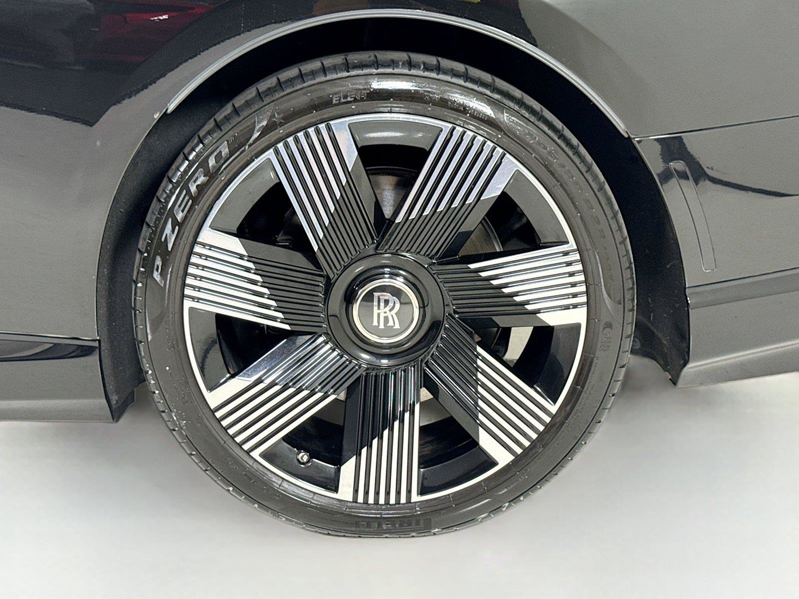 Used 2024 Rolls-Royce Spectre w/ Spectre Launch Package AWD/4WD image 39