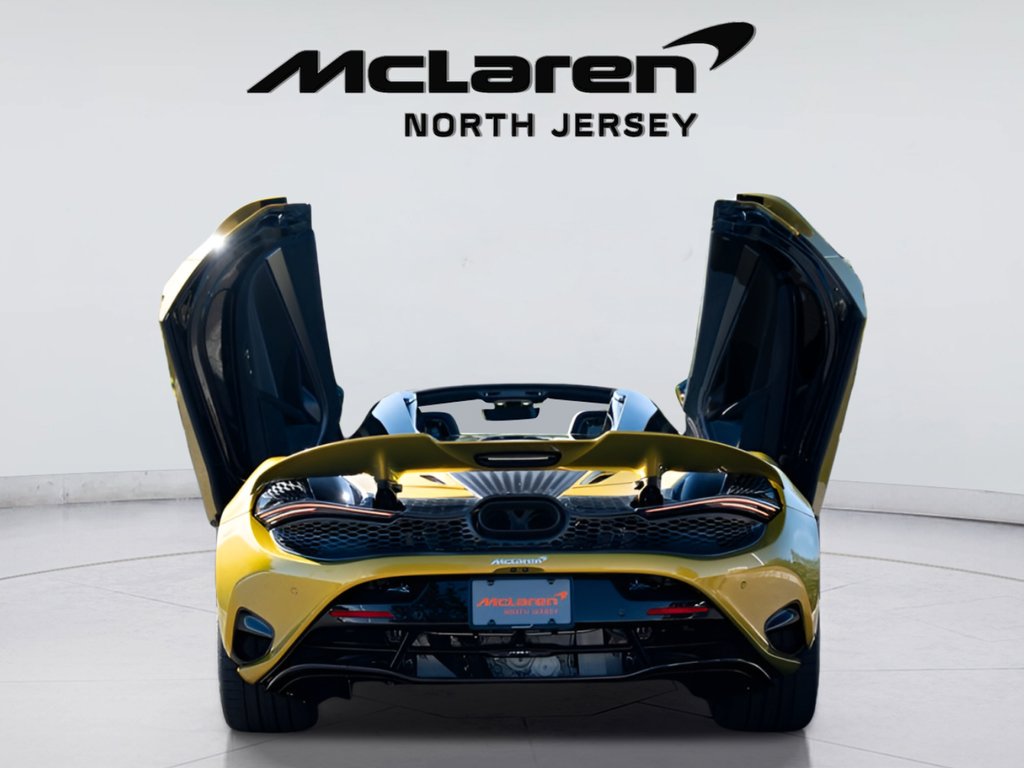 New 2026 McLaren 750S Spider RWD image 26