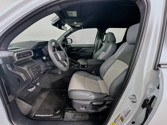Used 2026 Toyota Tacoma TRD Sport AWD/4WD image 28