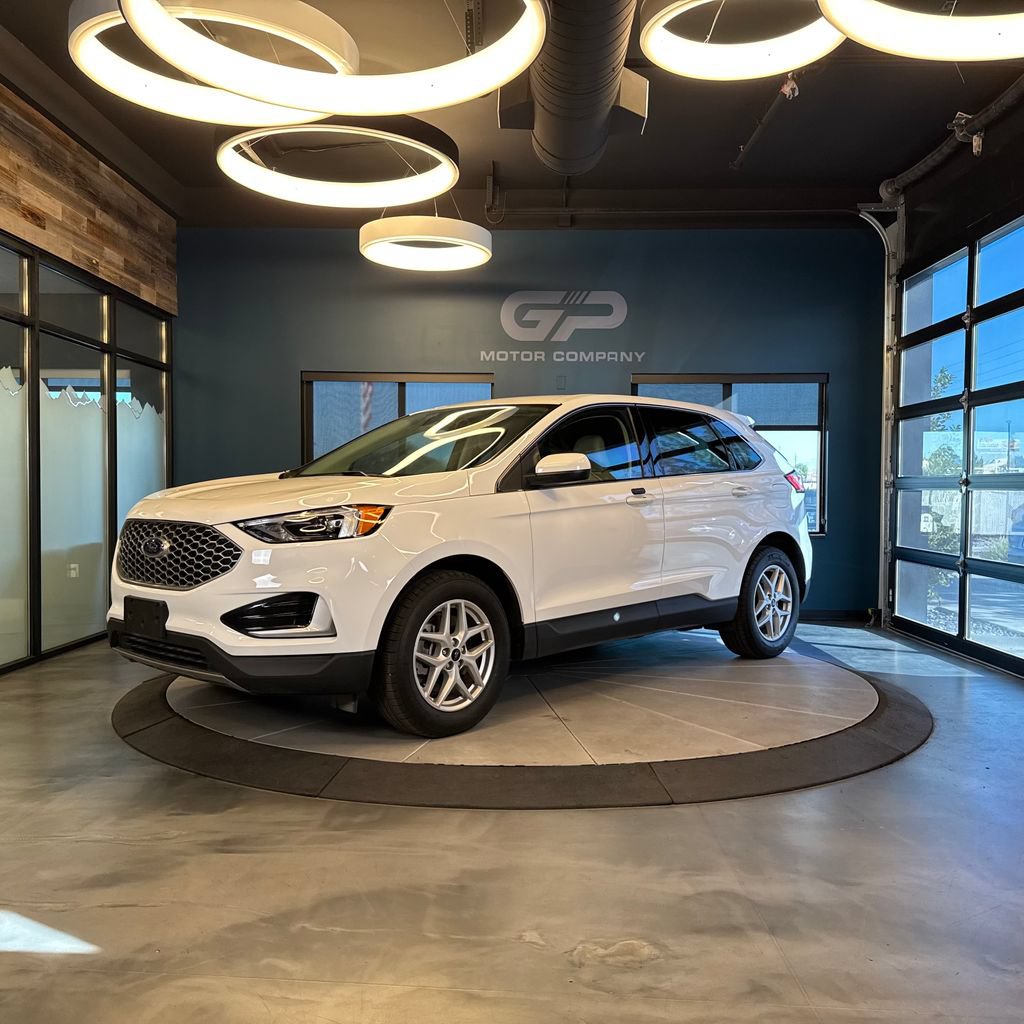 Used 2024 Ford Edge SEL AWD/4WD image 7