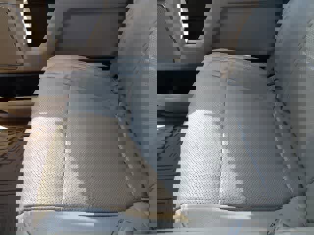 Certified 2017 Ford F150 Lariat w/ Trailer Tow Package AWD/4WD image 18