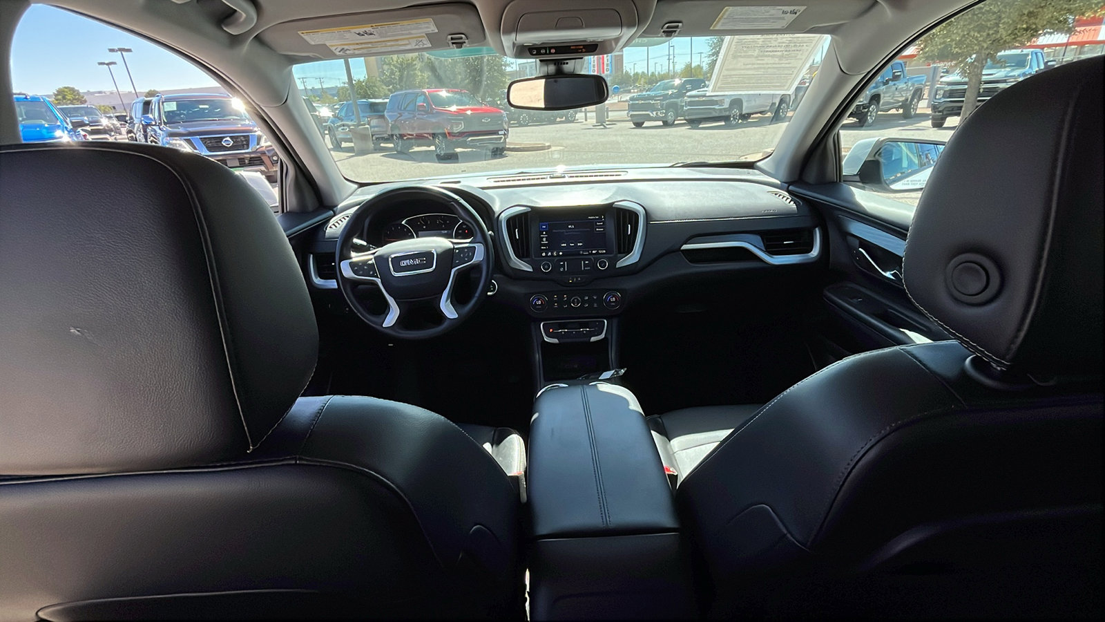 Certified 2024 GMC Terrain SLT image 25