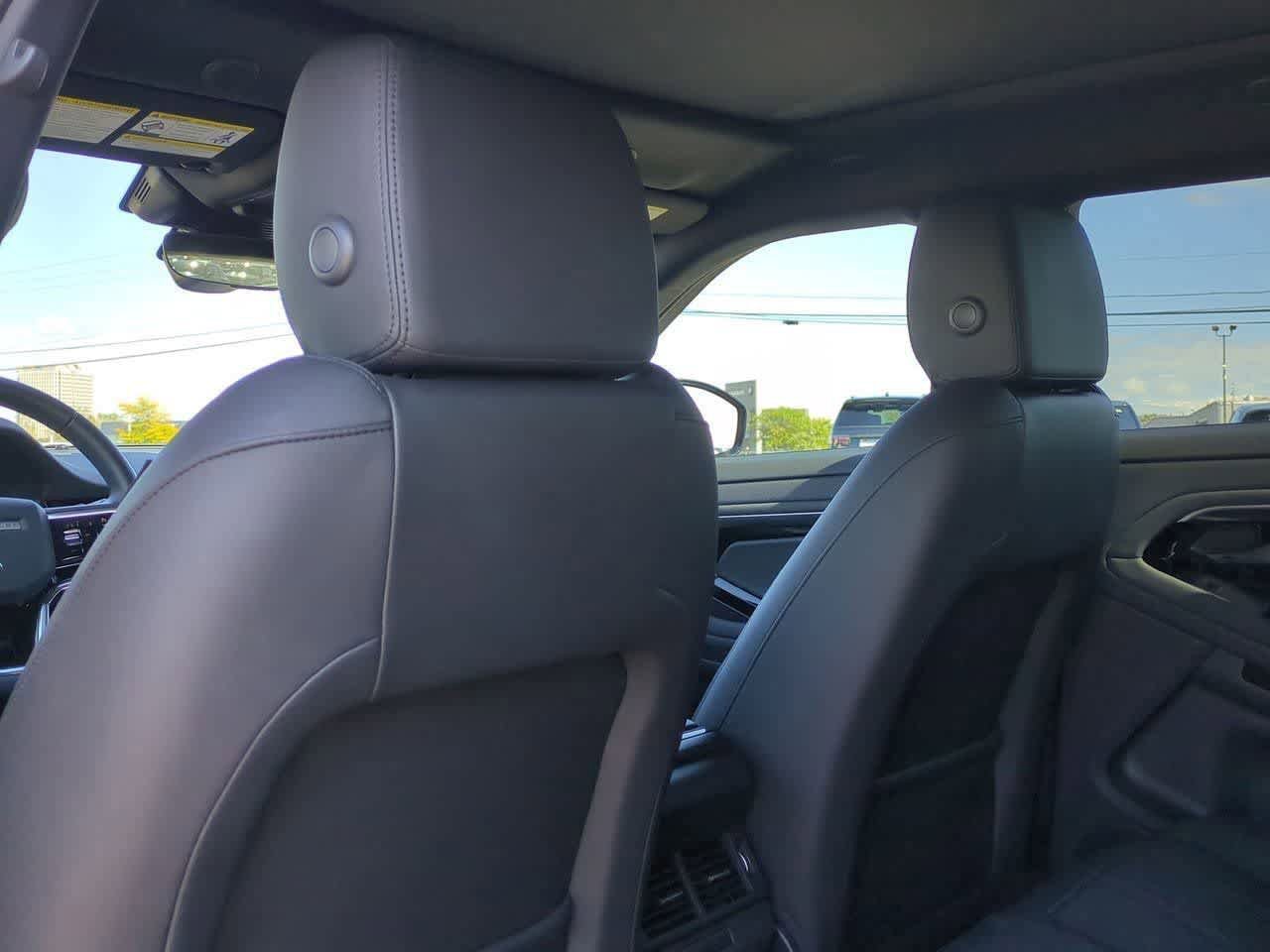 Used 2023 Land Rover Range Rover Evoque S image 16