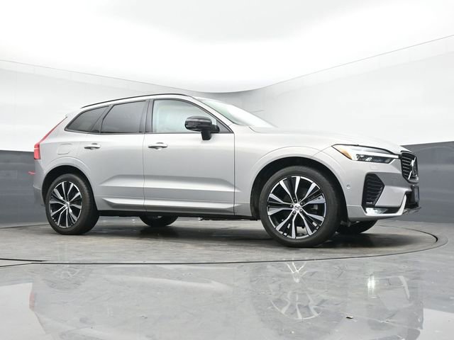 Used 2023 Volvo XC60 B5 Plus w/ Protection Package Premier image 9
