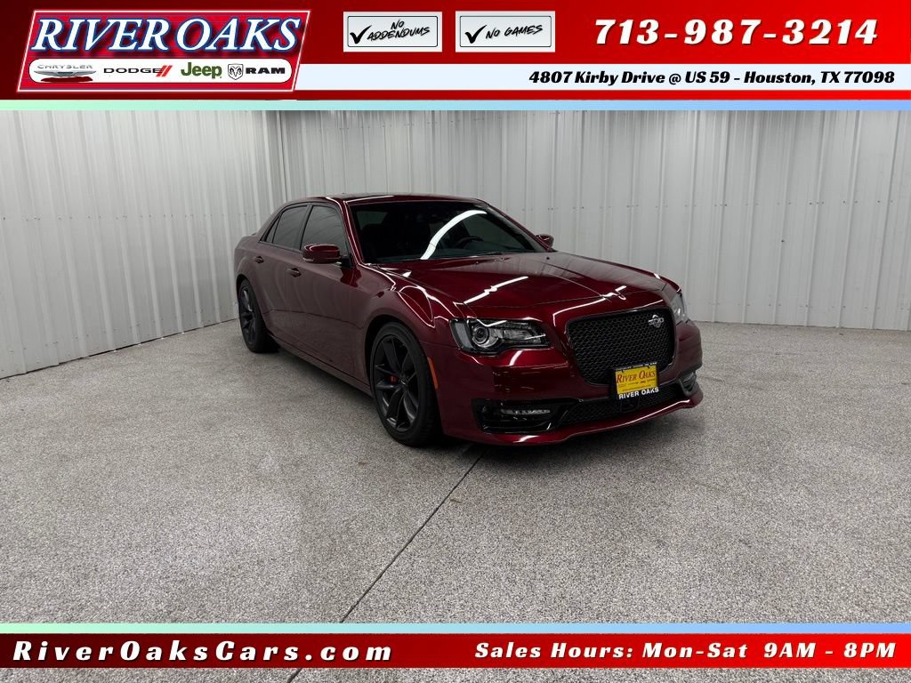 Used 2023 Chrysler 300 C RWD video 1