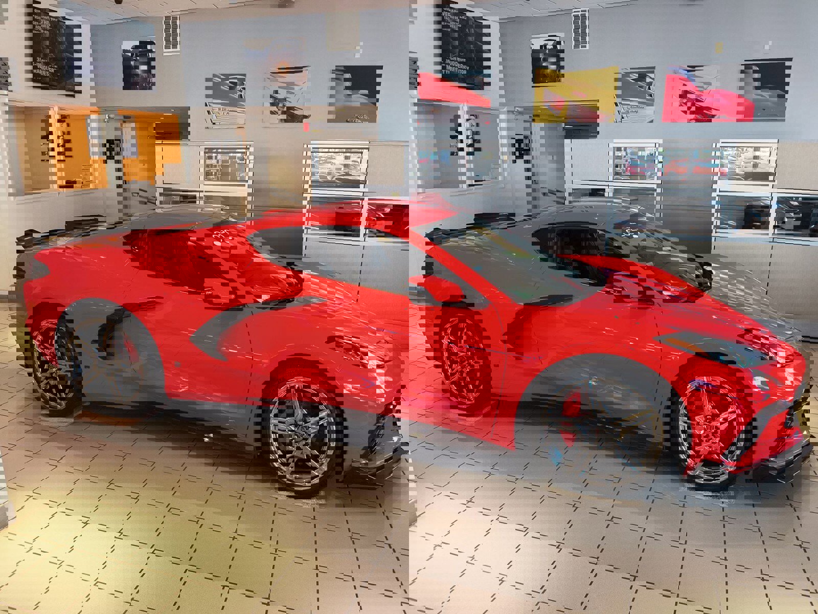 Used 2020 Chevrolet Corvette Stingray Preferred Cpe w/ 2LT Preferred Equipment Group image 9