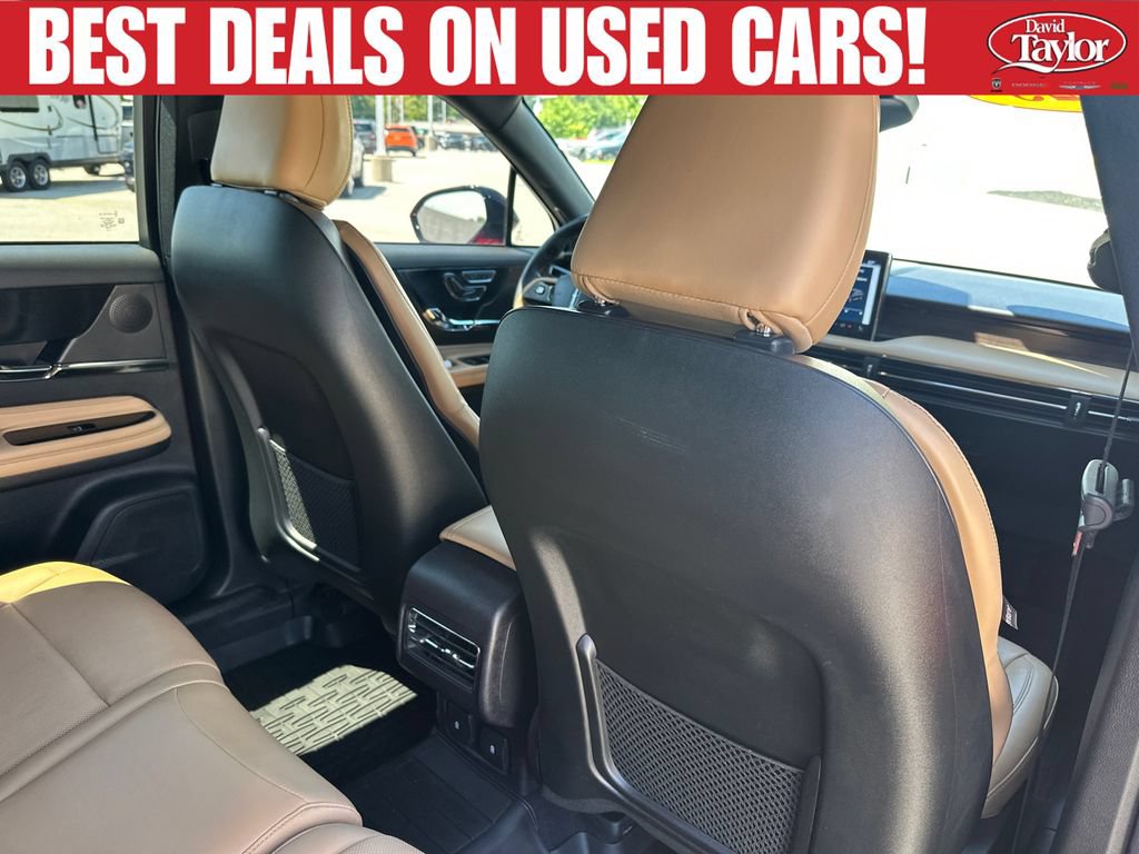 Used 2023 Lincoln Corsair Reserve w/ Jet Appearance Package AWD/4WD image 33