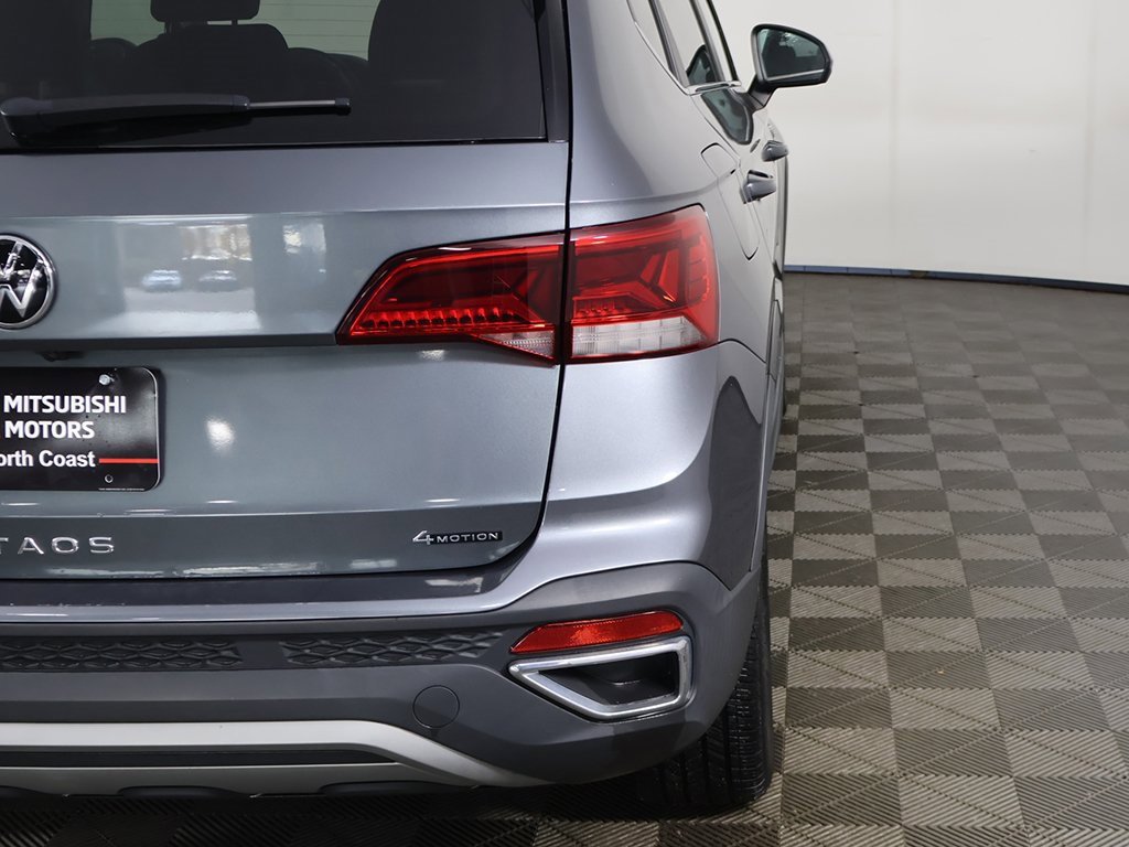 Used 2022 Volkswagen Taos SE image 15