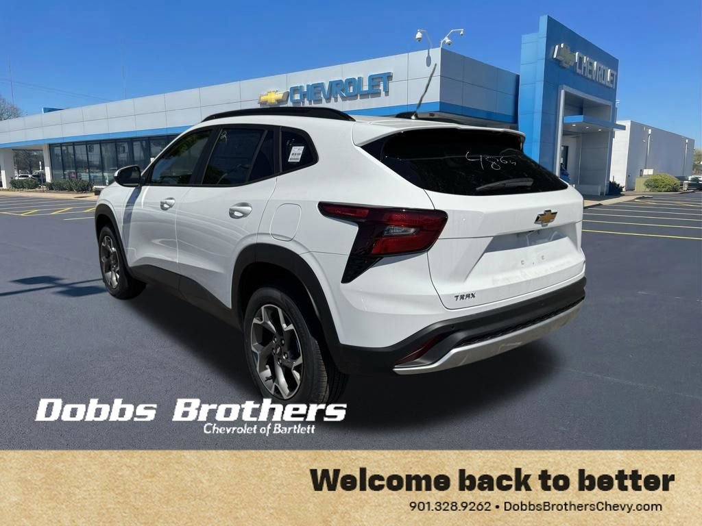 New 2026 Chevrolet Trax LT w/ Driver Confidence Package FWD image 5