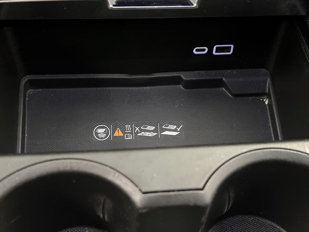 Used 2025 GMC Yukon Denali AWD/4WD image 60