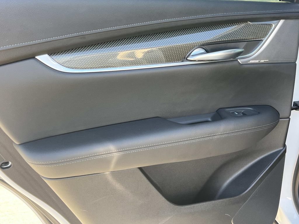 Used 2021 Cadillac XT5 Sportv w/ LPO, Floor Liner Package AWD/4WD image 19