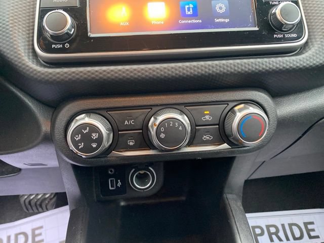 Used 2023 Nissan Kicks S FWD image 13
