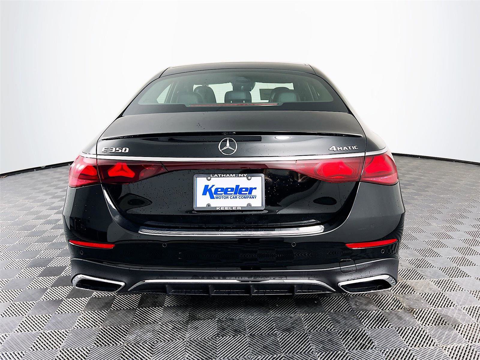 New 2026 Mercedes-Benz E 350 4MATIC Sedan image 5