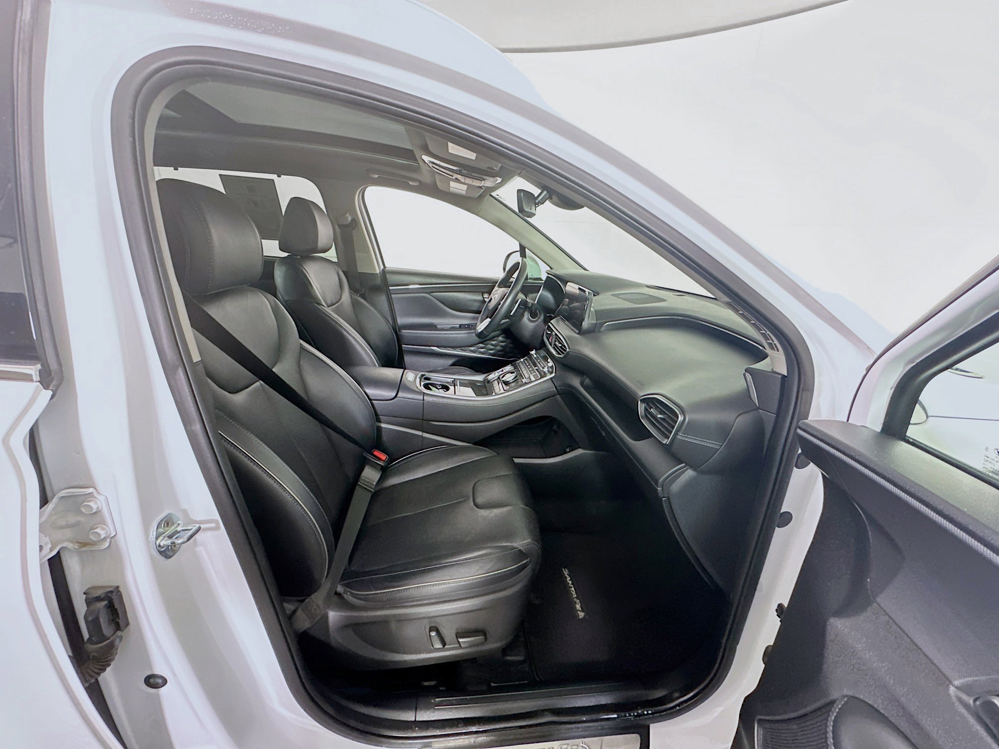 Used 2021 Hyundai Santa Fe SEL w/ Convenience + Premium Package FWD image 33