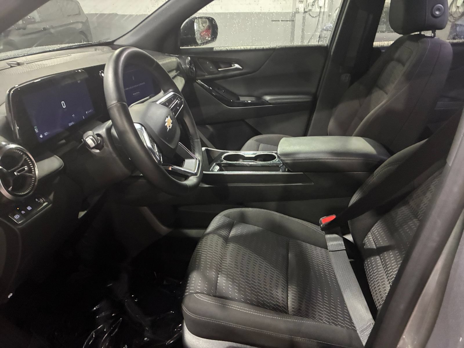 Used 2025 Chevrolet Equinox LT FWD image 21