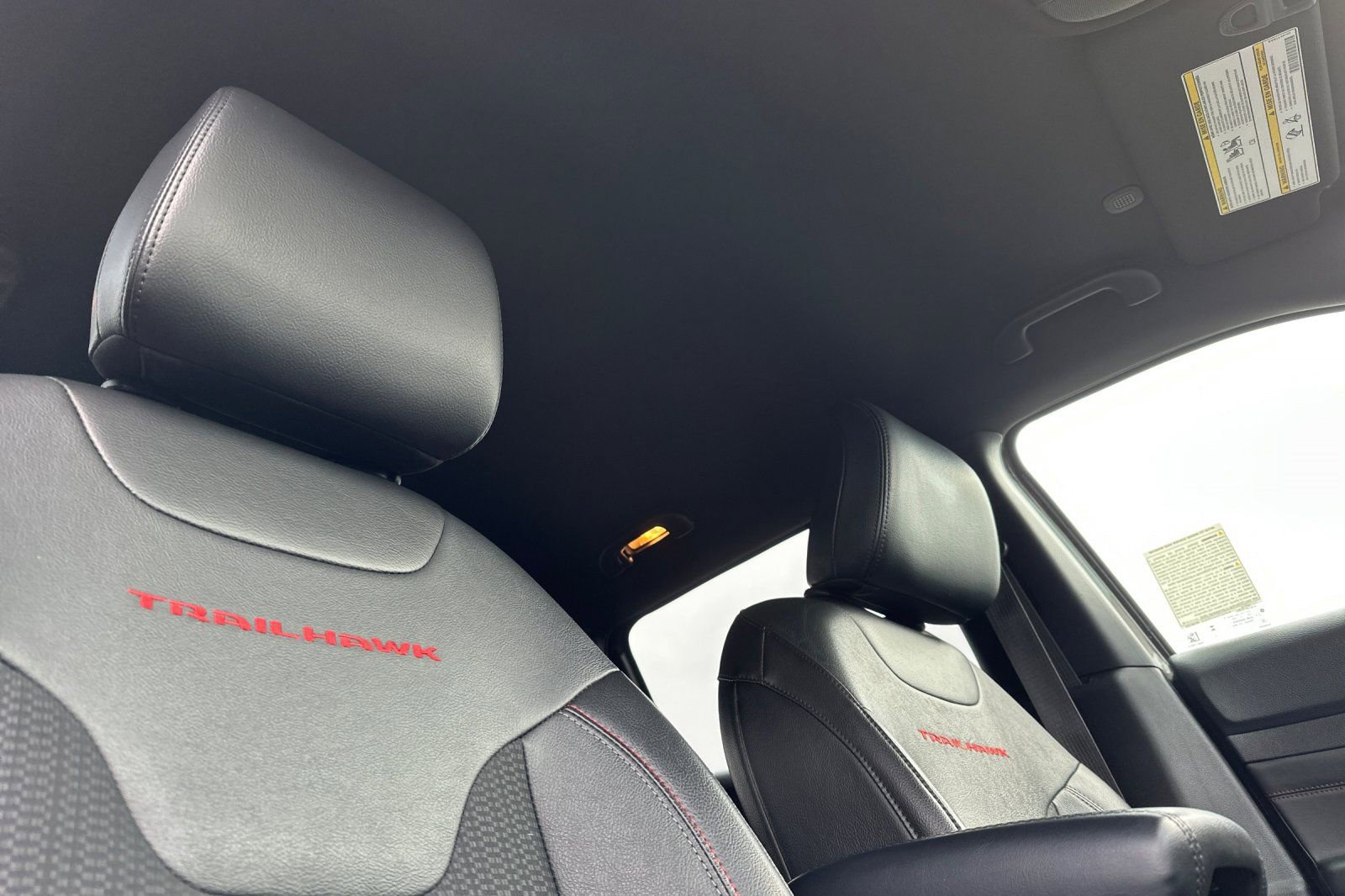 Used 2023 Jeep Compass Trailhawk image 21