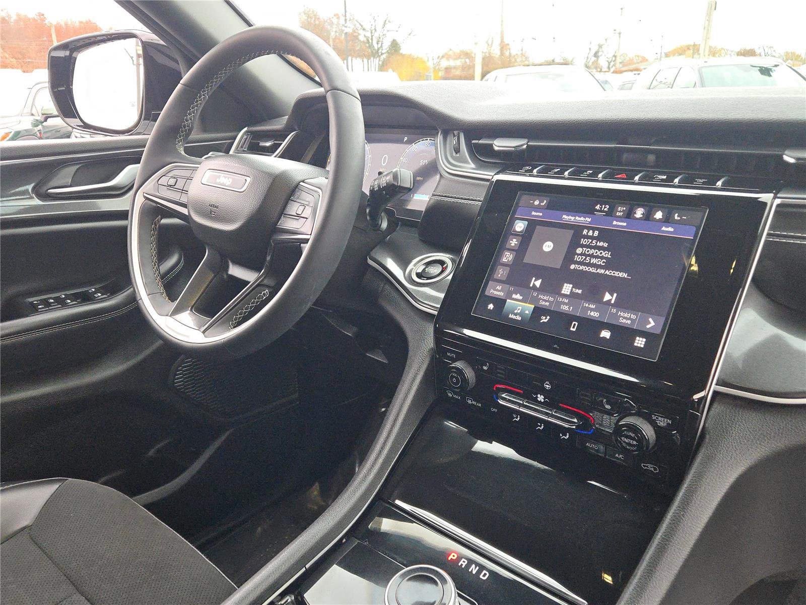 Certified 2023 Jeep Grand Cherokee L Laredo image 9