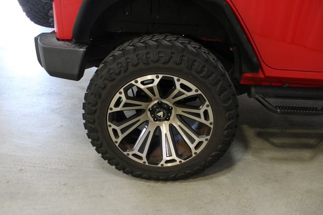Used 2018 Jeep Wrangler Unlimited Sahara AWD/4WD image 29