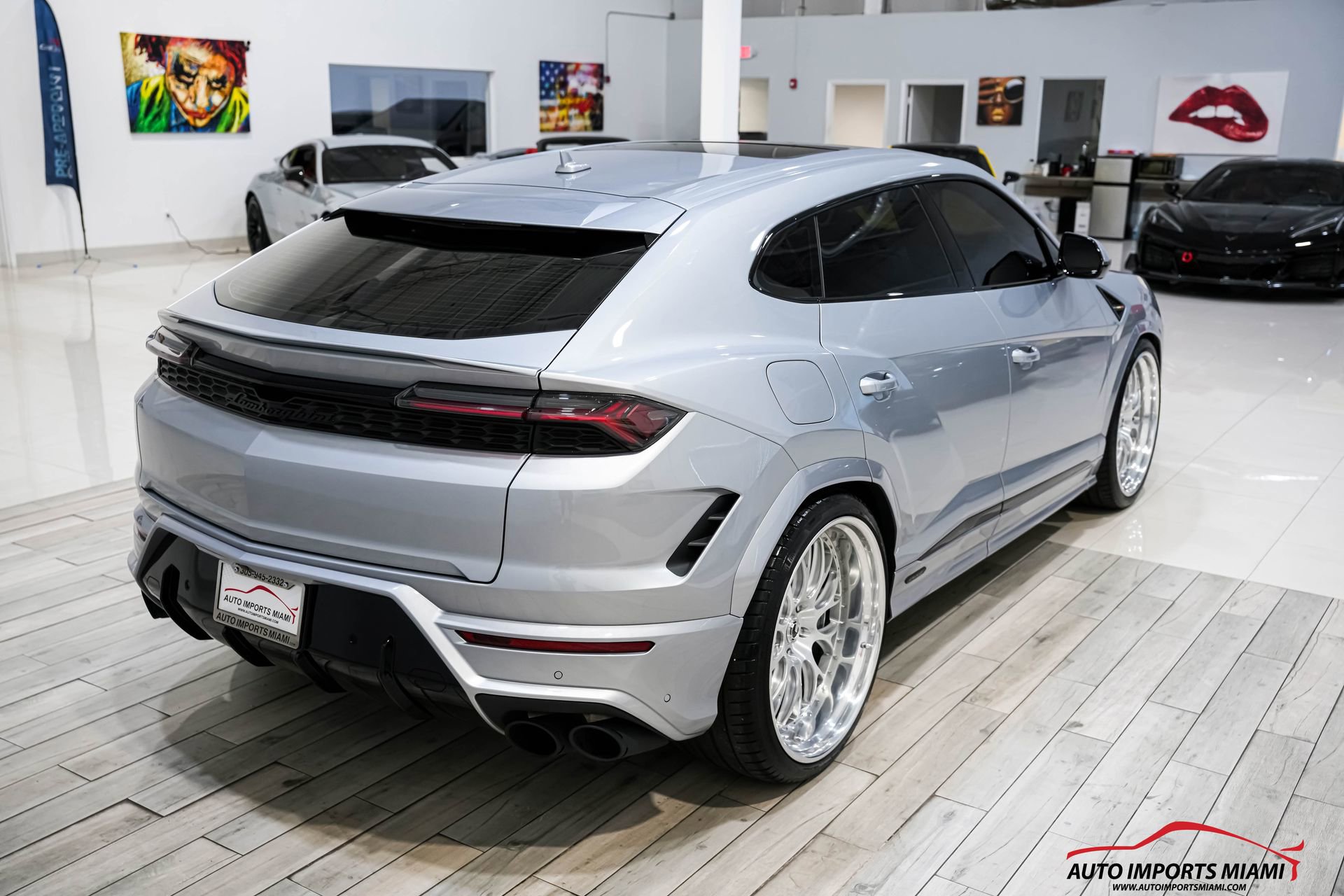 Used 2025 Lamborghini Urus SE image 24